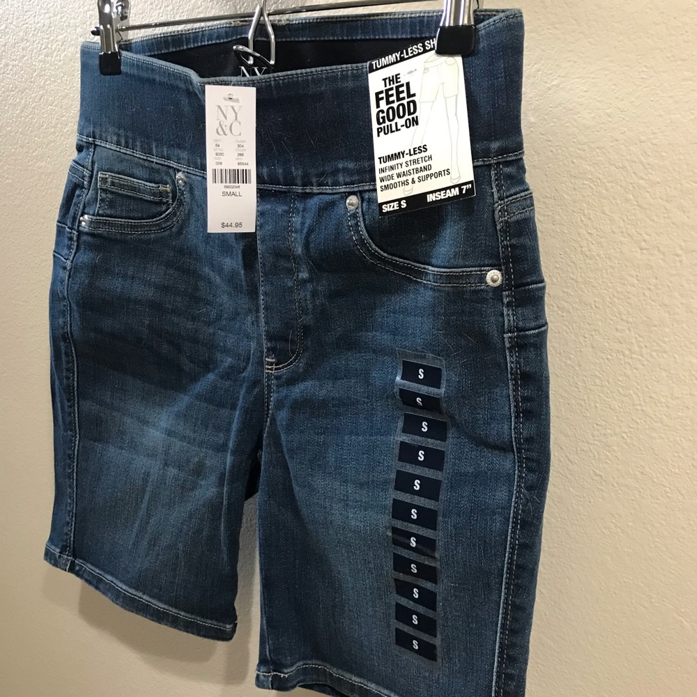 Pull on shorts